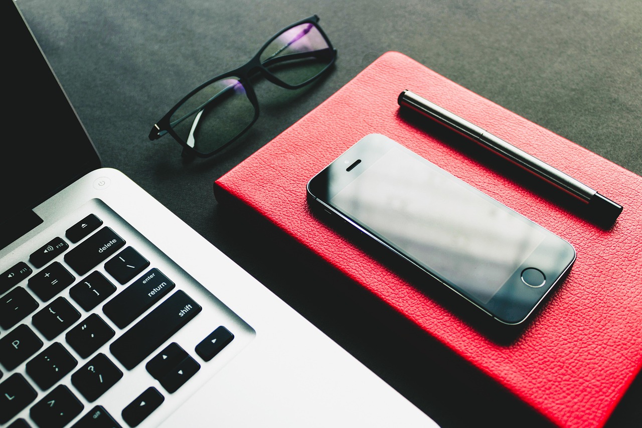 desk, laptop, computer, macbook, keyboard, macbook pro, tech, technology, apple, electronics, minimal, digital, computer hardware, computer keyboard, minimal tech, pen, notebook, notepad, diary, stationery